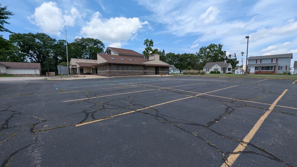 More Photos Of 12555 SR 23 SR 23, Granger Office For Sale