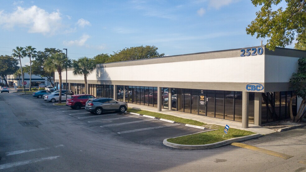 Primary Photo Of 2570-2580 N Powerline Rd, Pompano Beach Unknown For Lease