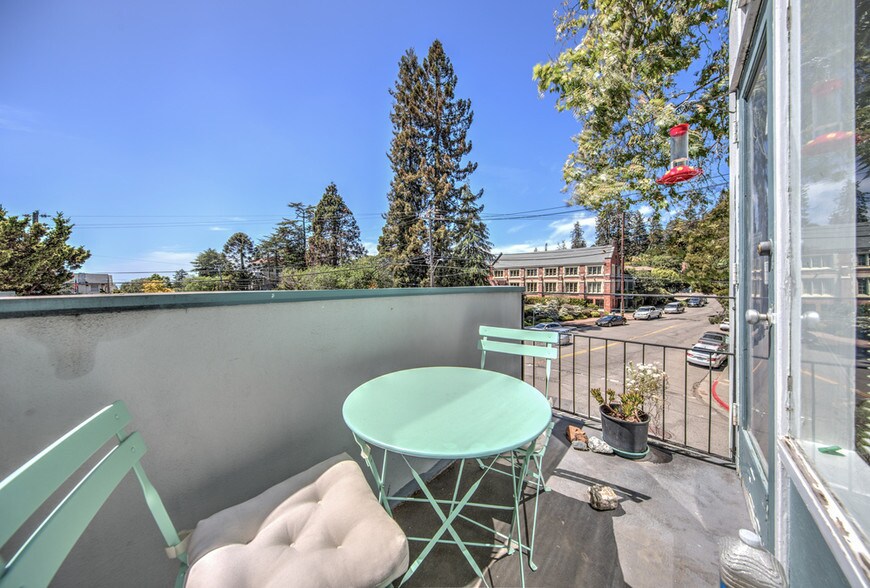 More Photos Of 2901-2907 Nicol Ave, Oakland Apartments For Sale