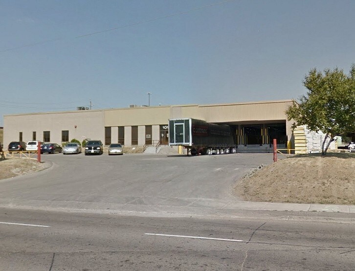 More Photos Of 101 Glidden Rd, Brampton Warehouse For Lease