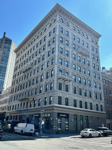 More Photos Of 1295 Madison Ave, New York Multifamily For Sale