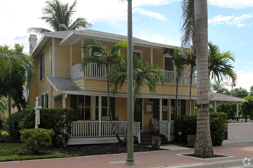 Primary Photo Of 85 SE 6th Ave, Delray Beach Restaurant For Lease