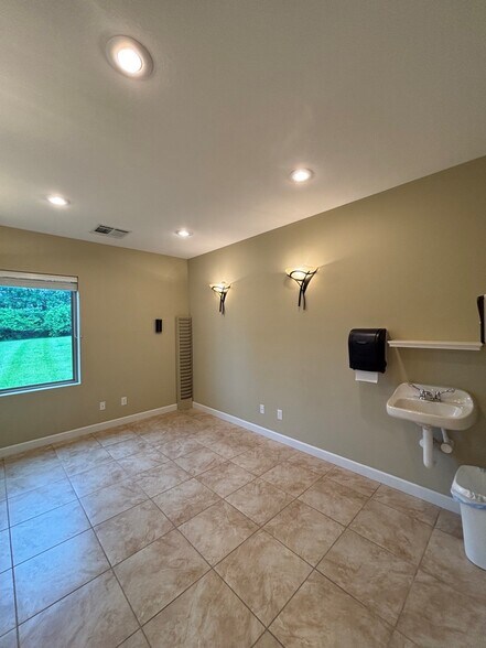 More Photos Of 5495 E Route Y, Ashland Office For Sale