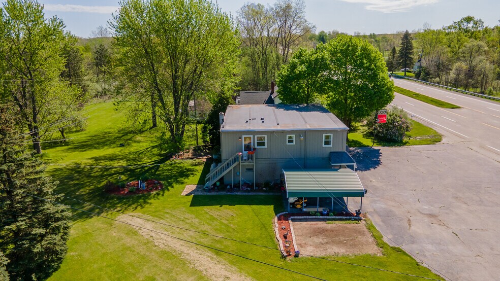 More Photos Of 11424 W Corunna Rd, Lennon Storefront Retail Residential For Sale