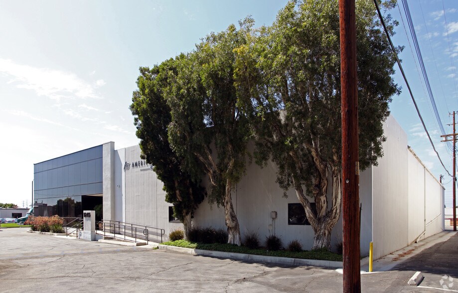 More Photos Of 1591 S Sinclair St, Anaheim Unknown For Lease
