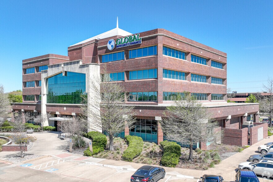 More Photos Of 1600 N Redbud Blvd, McKinney Office For Sale