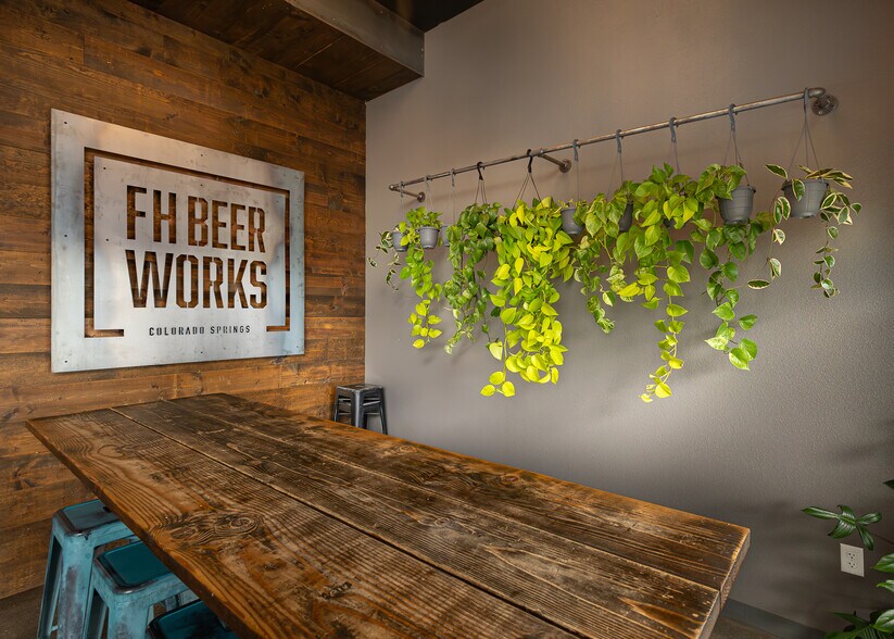 More Photos Of 2480-2490 N Powers Blvd, Colorado Springs Warehouse For Sale