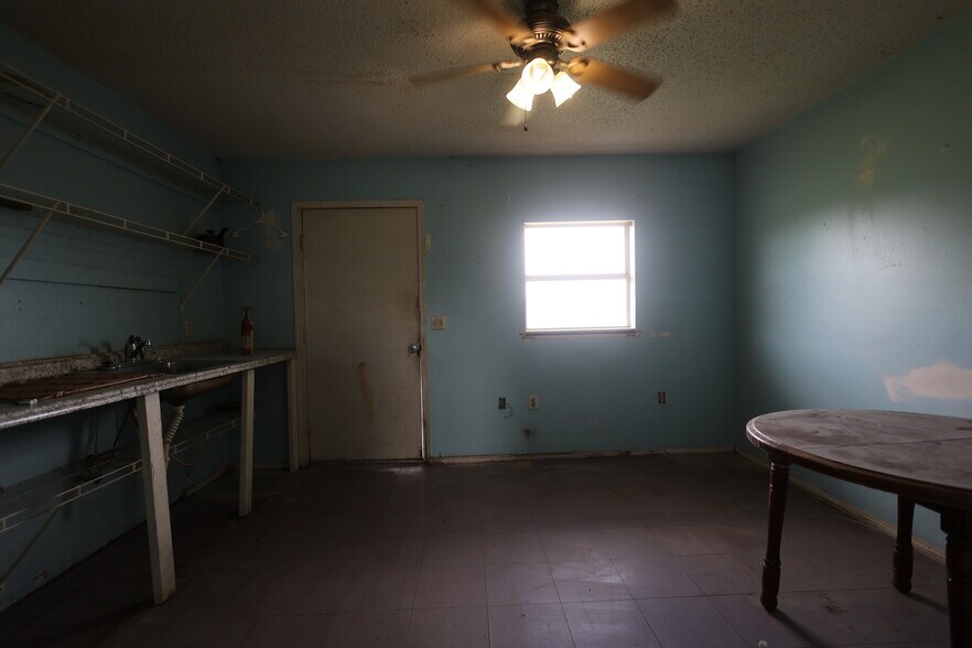 More Photos Of 25377 Welling rd, Welling Apartments For Sale