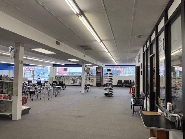 More Photos Of 714 New Bridge St, Jacksonville Storefront For Lease