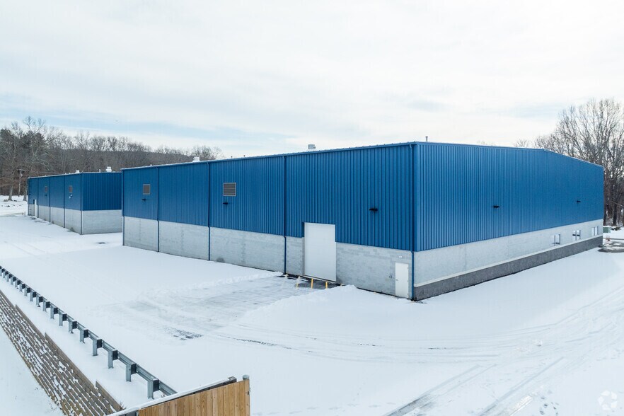 More Photos Of 999 Willow Grove St, Hackettstown Warehouse For Sale