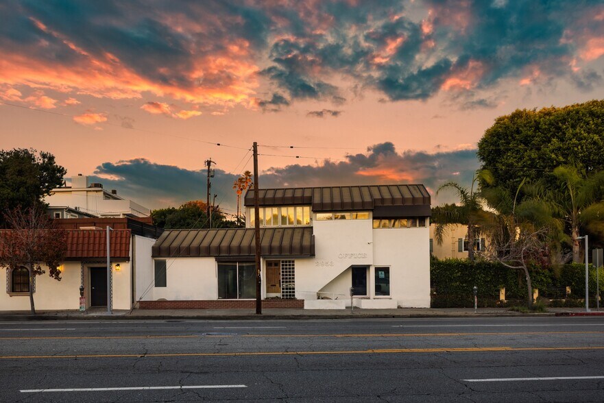 Primary Photo Of 2951-2953 Lincoln Blvd, Santa Monica Loft Creative Space For Sale