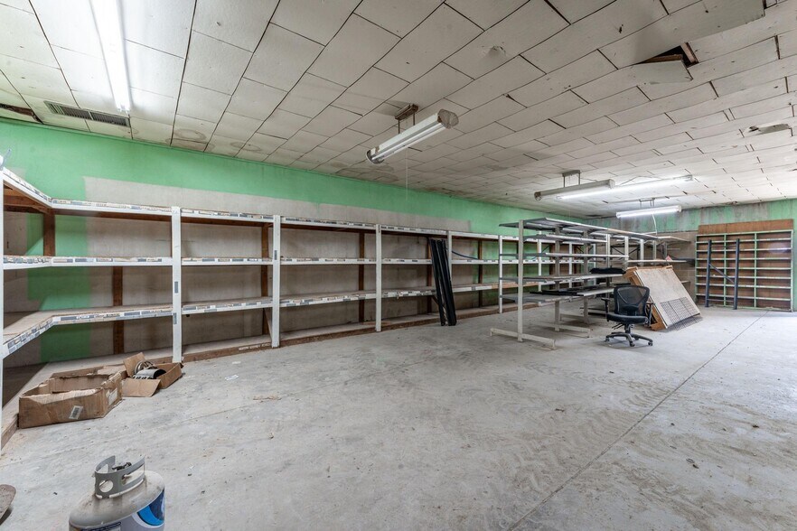 More Photos Of 1208 E Washington St, Stephenville Industrial For Sale