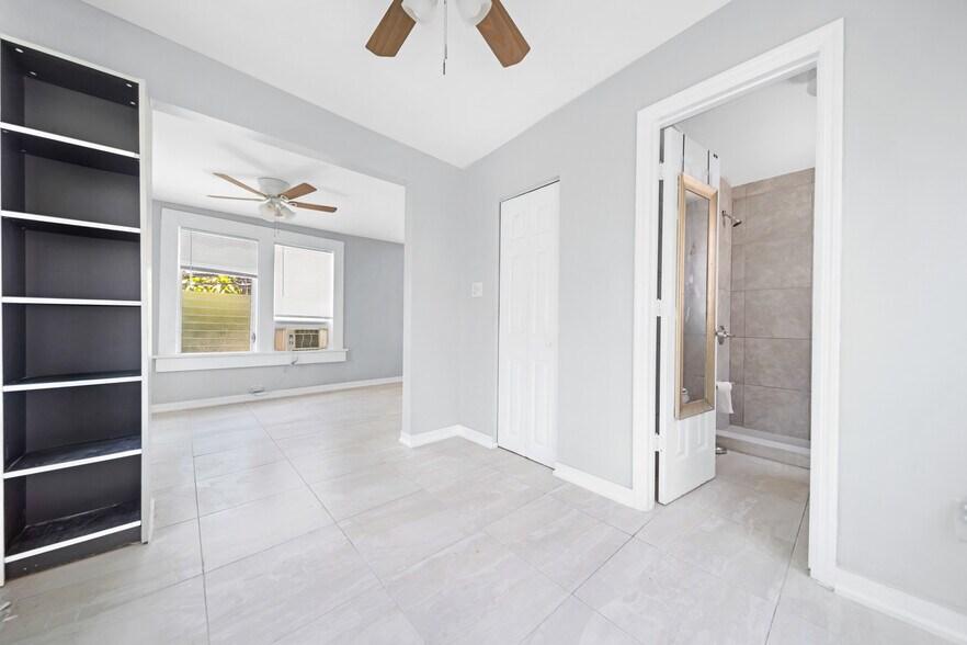 More Photos Of 1621 Van Buren St, Hollywood Apartments For Sale