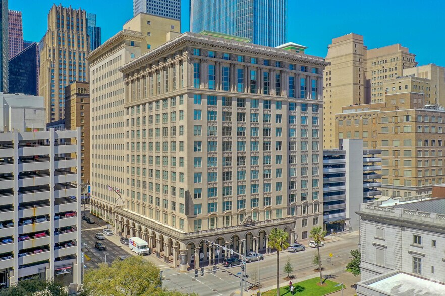 More Photos Of 1111 Rusk St, Houston Apartments For Lease