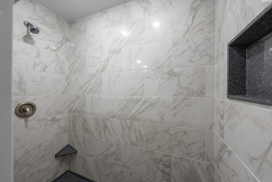 More Photos Of 1901 Moffet Rd, Saint Joseph Specialty For Sale