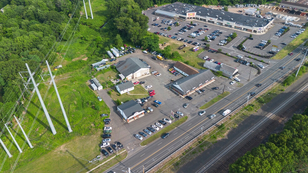 Primary Photo Of 846-850 S Colony Rd Rd, Wallingford Storefront For Sale