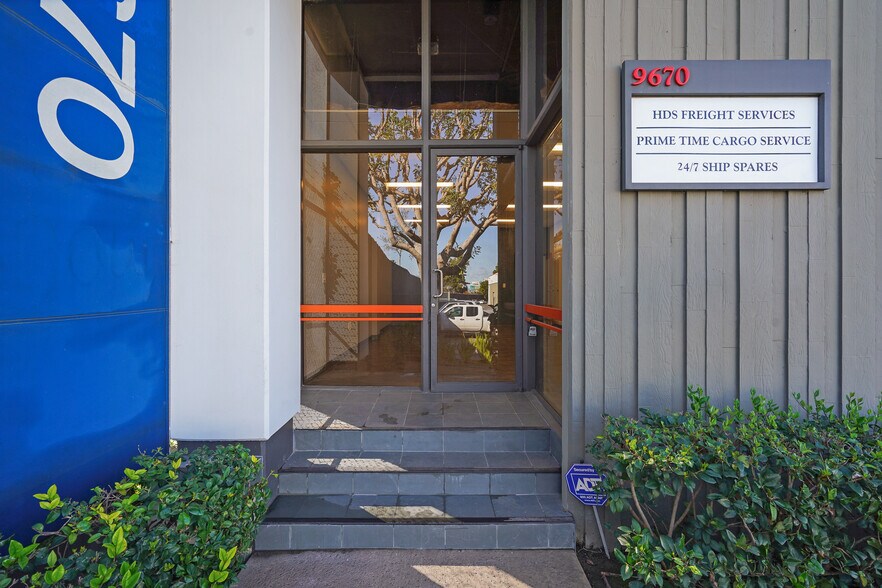 More Photos Of 9610-9680 S La Cienega Blvd, Inglewood Warehouse For Lease