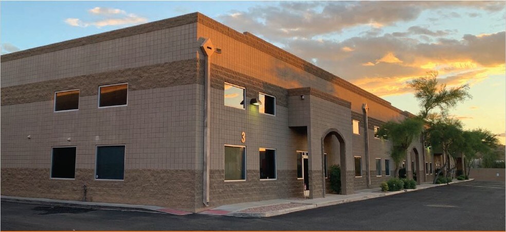 More Photos Of 2010 W Parkside Ln, Phoenix Warehouse For Lease