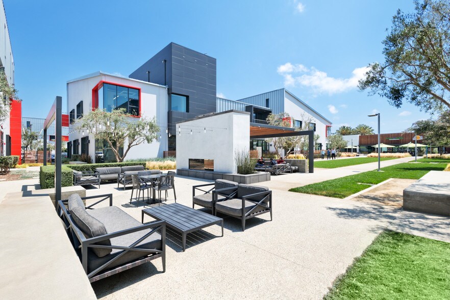 More Photos Of 2250 E Maple Ave, El Segundo Loft Creative Space For Sale