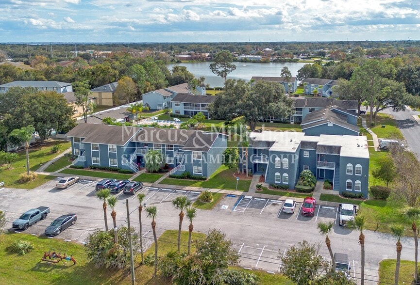 Primary Photo Of 180 Royal Palm Dr, Kissimmee Apartments For Sale