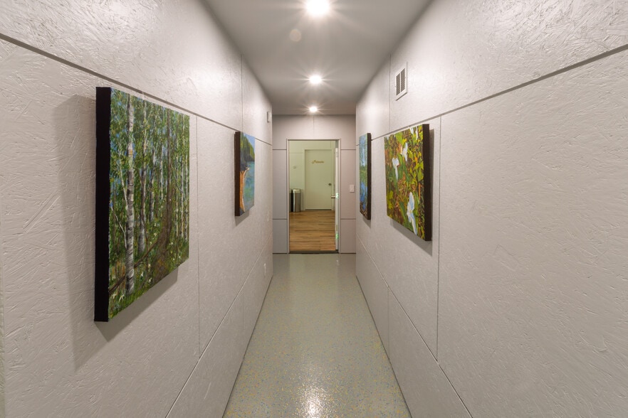 More Photos Of 7103 Lake View Rdg, Lake Ann Hospitality For Sale