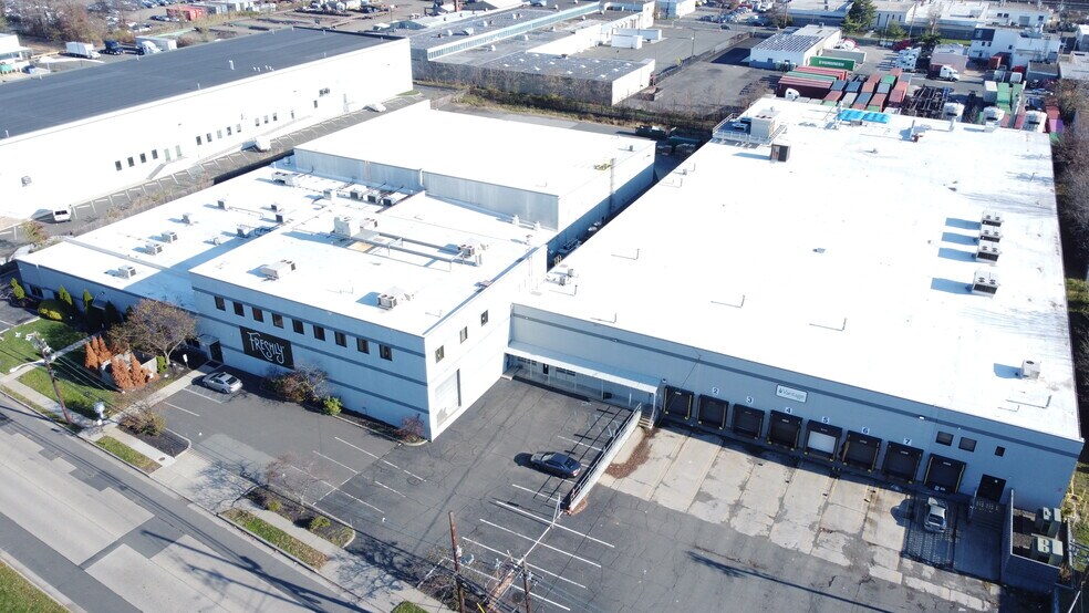 More Photos Of 1501-1525 W Blancke St, Linden Warehouse For Lease