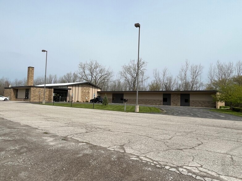 Primary Photo Of 3736 State Street Rd, Bay City Office For Lease