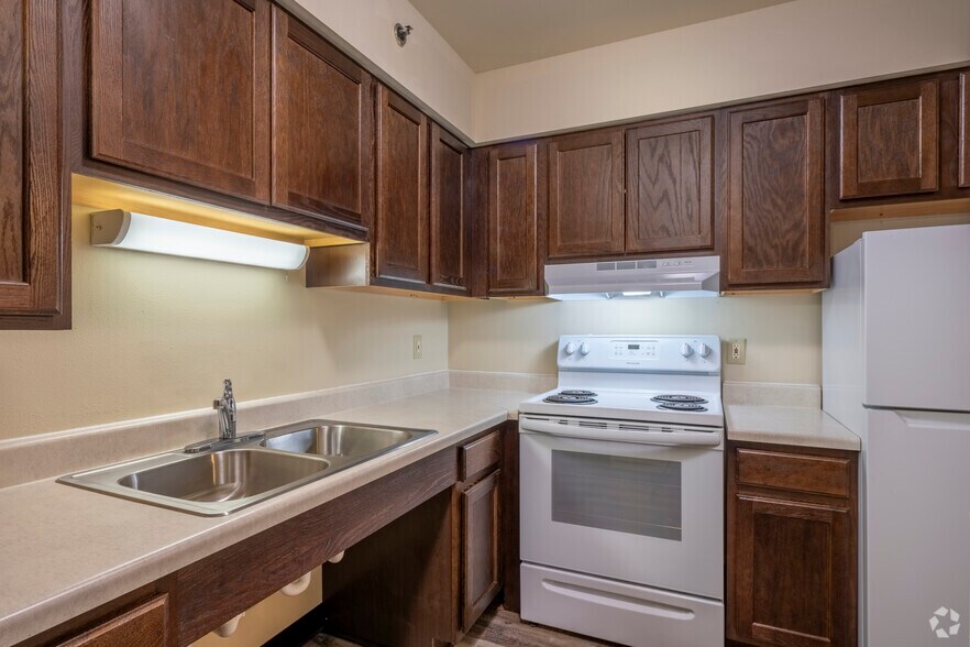 More Photos Of 605 Chase Blvd, Sun Prairie Apartments For Lease