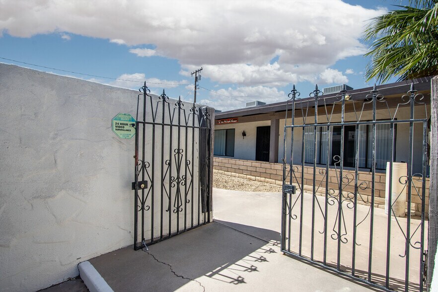 More Photos Of 7211 Joshua Ln, Yucca Valley Office Residential For Lease