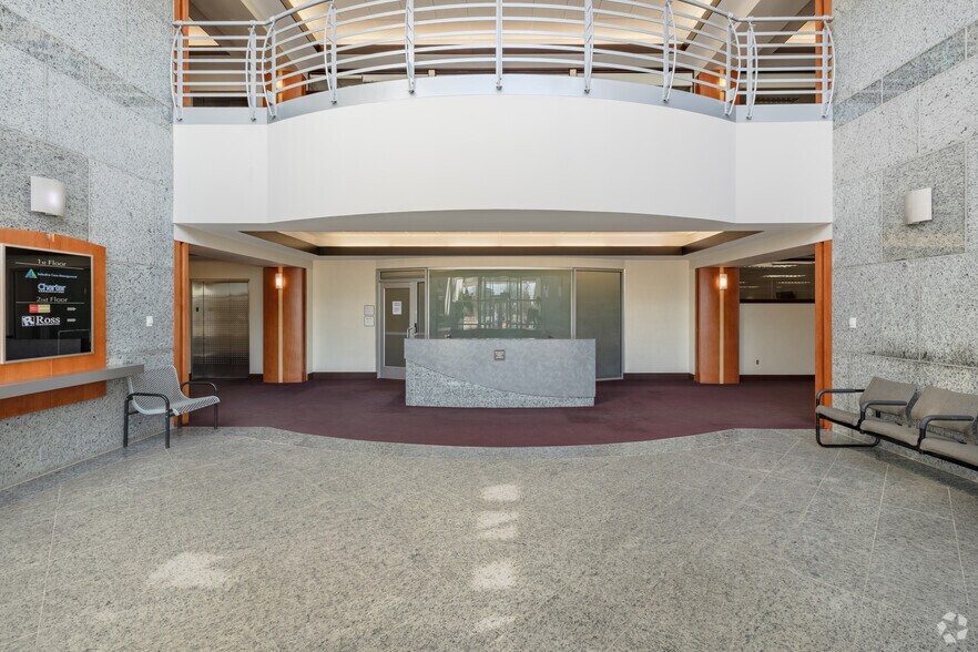 More Photos Of 4300 Fashion Square Blvd, Saginaw Office For Lease