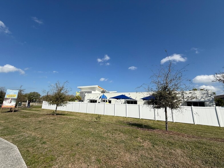 More Photos Of 10308 Cardera Dr, Riverview Schools For Sale