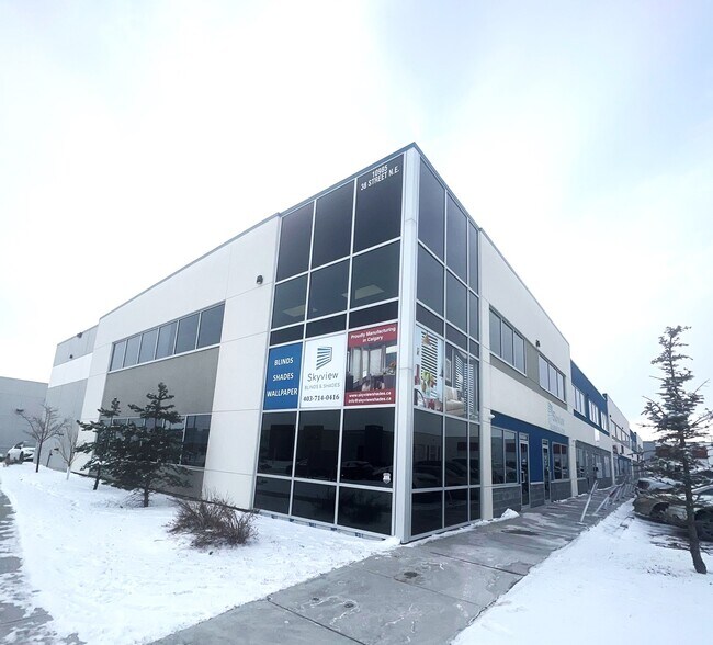 More Photos Of 10985 38th St NE, Calgary Warehouse For Sale