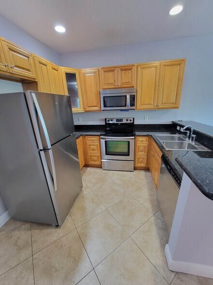 More Photos Of 3701-3729 S Lake Orlando Pky, Orlando Apartments For Sale