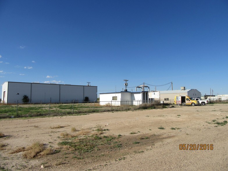 More Photos Of 1506 W Broadway Pl, Hobbs Service For Sale