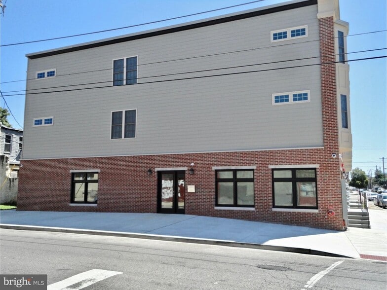 More Photos Of 1641 W Venango St, Philadelphia Medical For Lease
