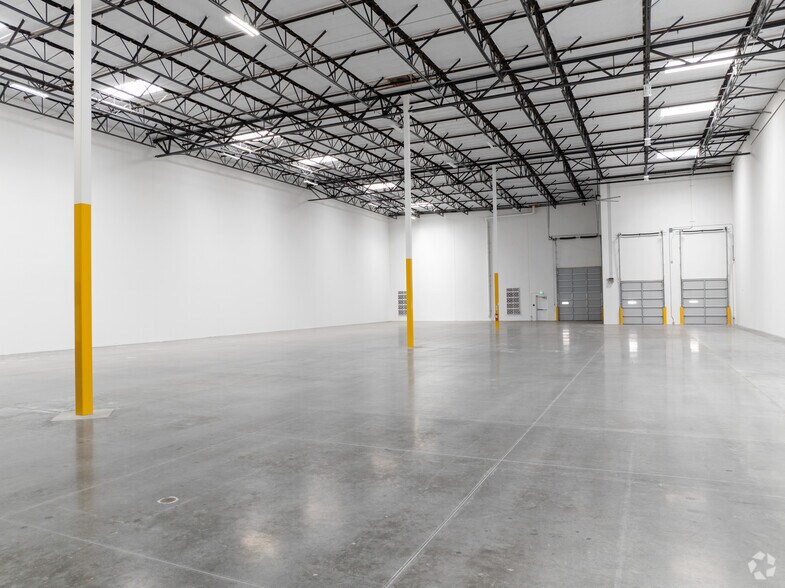 More Photos Of 3211 Mission Oaks Blvd, Camarillo Unknown For Lease