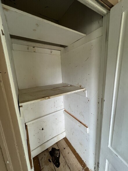 More Photos Of 271 Main St, Union Apartments For Sale