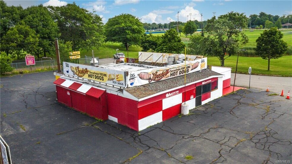 More Photos Of 69 Grand Island Blvd, Tonawanda Fast Food For Sale
