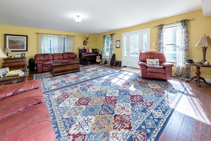 More Photos Of 314 Richwood Rd, Monroeville Winery Vineyard For Sale