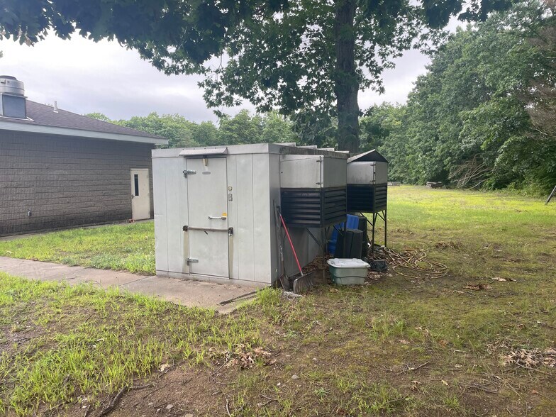 More Photos Of 52 Nestle Dr, Fulton Lodge Meeting Hall For Sale