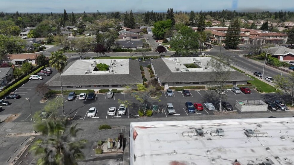 More Photos Of 3637 Mission Ave, Carmichael Office For Sale