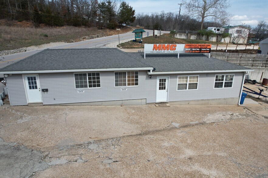 More Photos Of 1002 Susan Rd, Lake Ozark Warehouse For Sale
