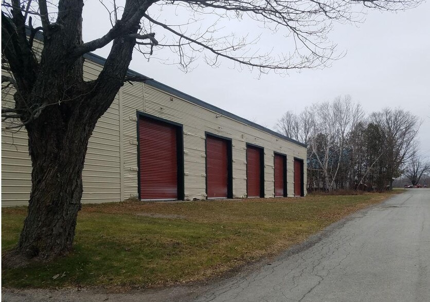 Primary Photo Of 9 Kenwood Ave, Corinna Specialty For Sale