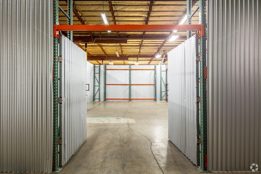 More Photos Of 6035 NE 92nd Dr, Portland Warehouse For Lease