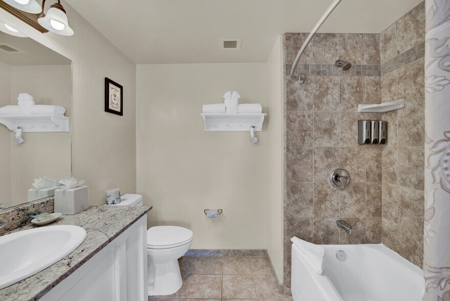 More Photos Of 407 Calle Principal, Monterey Hotel For Sale