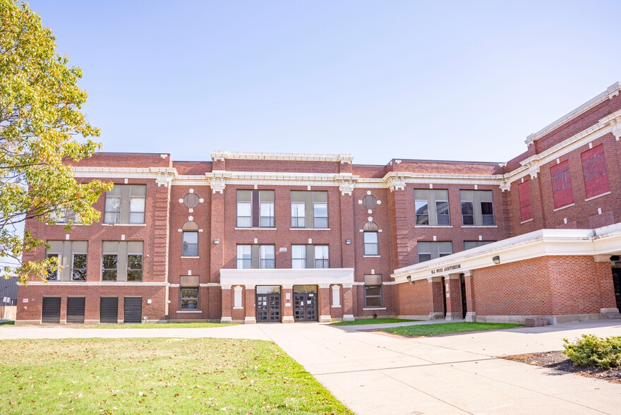 Primary Photo Of 151 Main St, Wadsworth Office For Lease