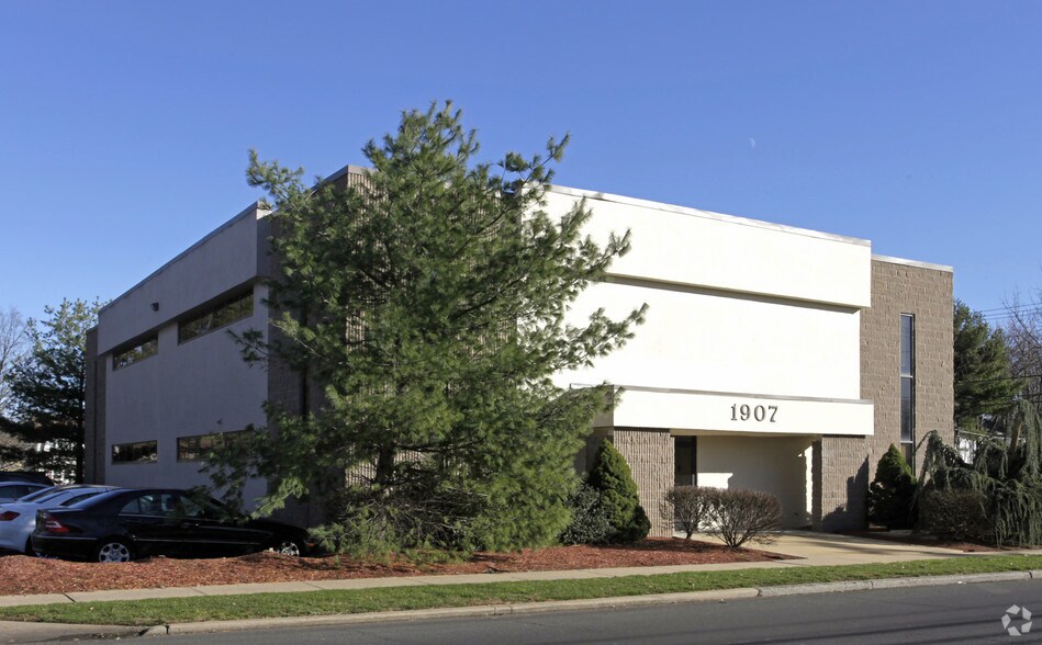 Primary Photo Of 1907 Park Ave, South Plainfield Medical For Sale