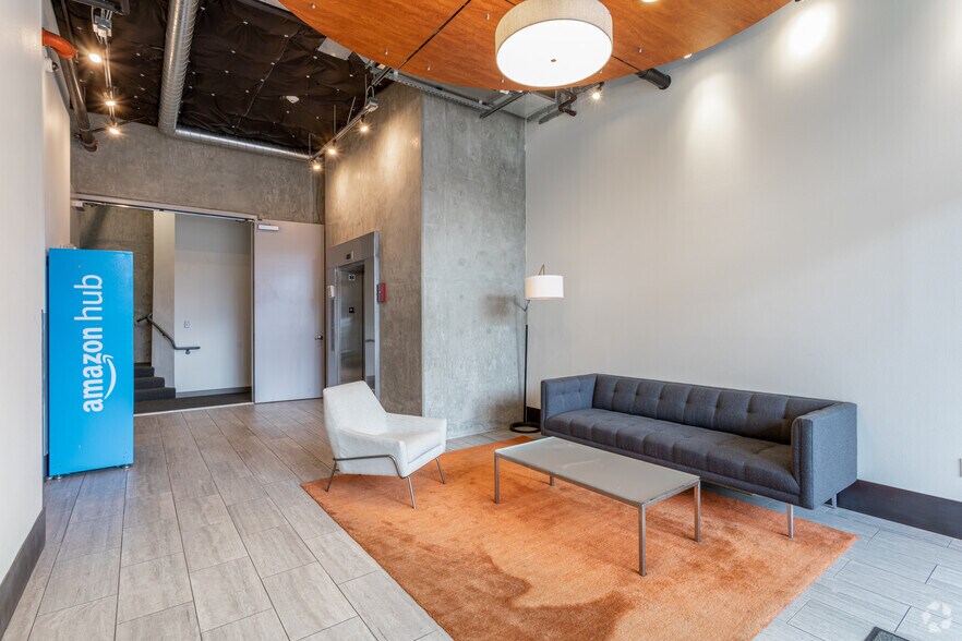 More Photos Of 4750 Roosevelt Way NE, Seattle Apartments For Lease