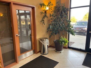 More Photos Of 8871 Ridgeline Blvd, Highlands Ranch Office For Lease