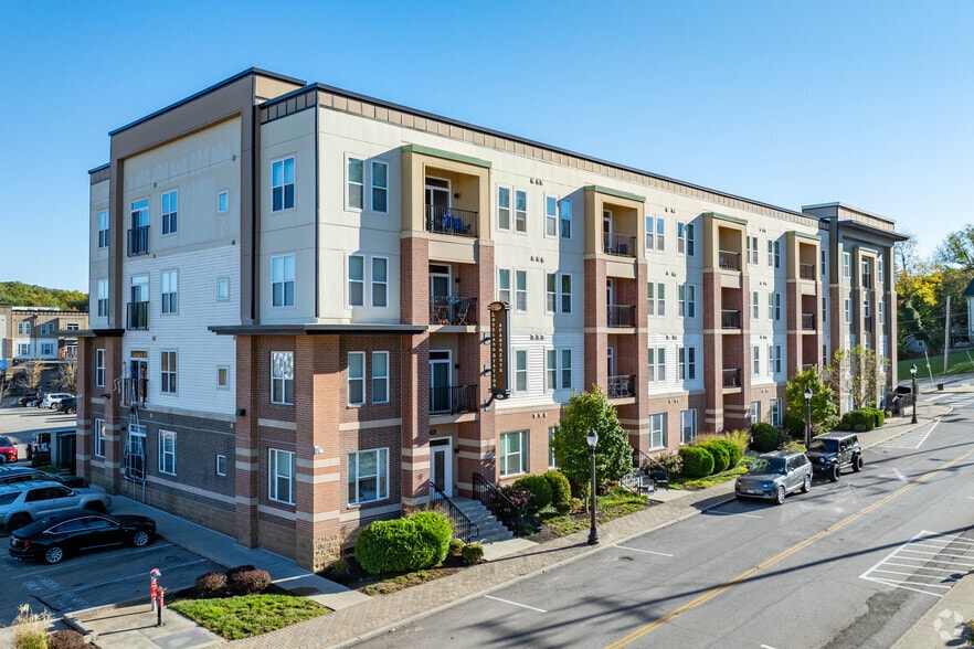 More Photos Of 110 S 2nd St, Loveland Apartments For Lease